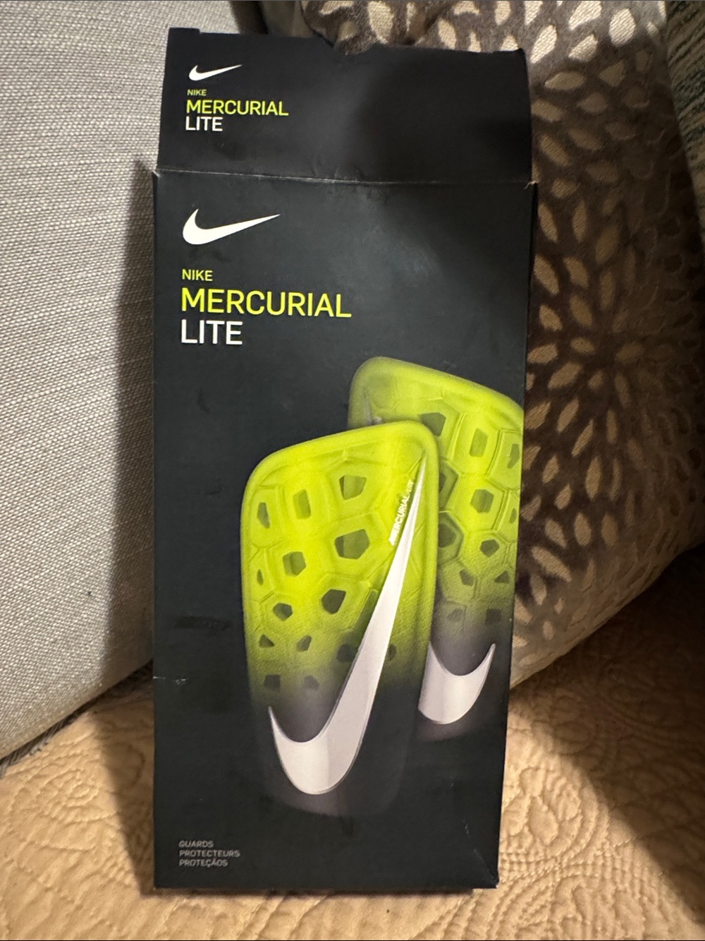 Nike Mercurial Lite Shin Guards - Volt and White